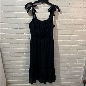 cupcakes & cashmere Black Tie-Shoulder Textured Midi Dress